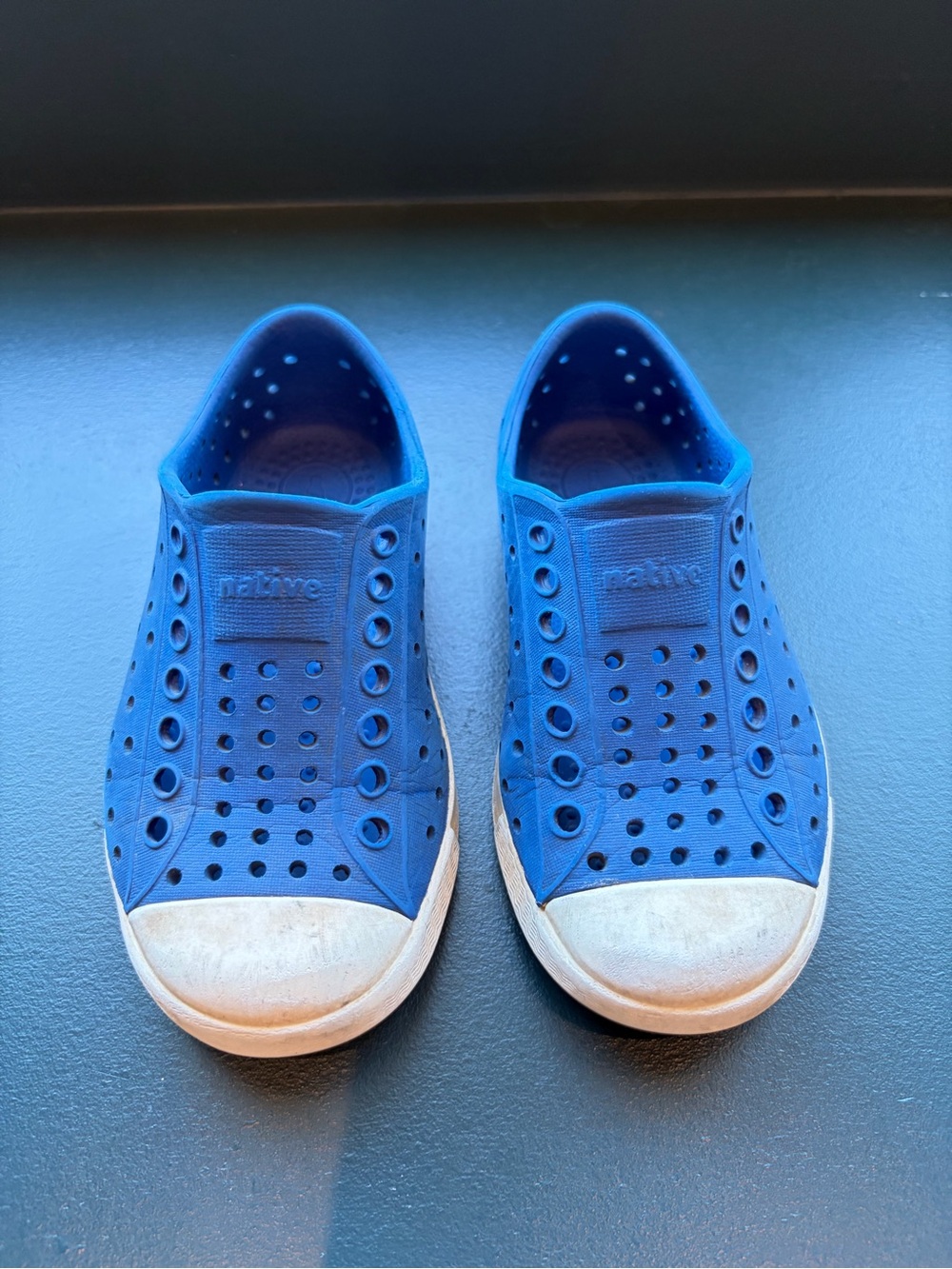 Native Kids Water Shoe in Bright Blue C8